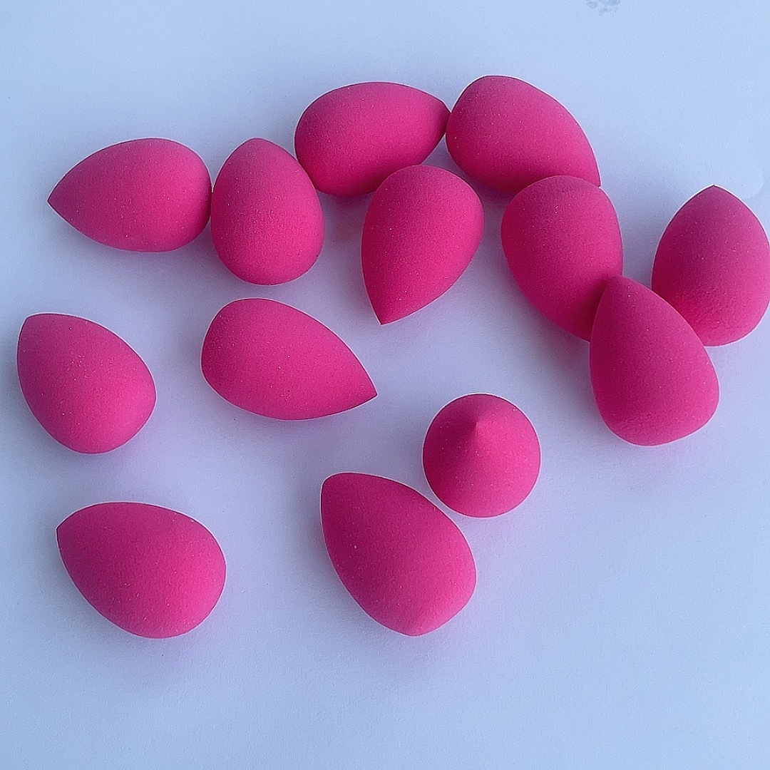 Mini esponja de belleza, pequeña esponja en forma de huevo, esponja en forma de gota de agua, mini esponja para polvo, pequeña esponja para base y corrector de comercio exterior.