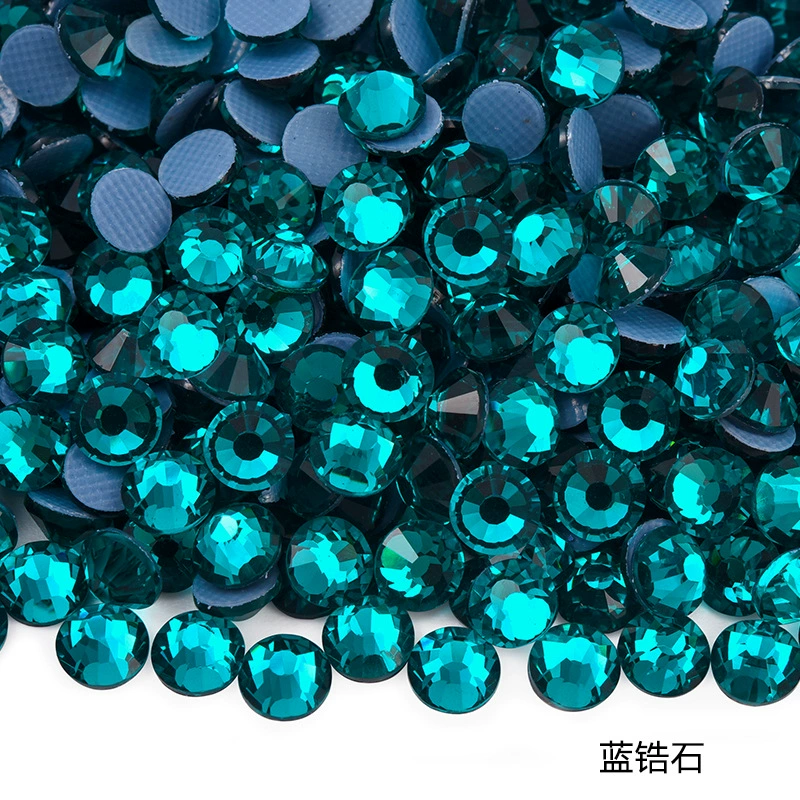 Hot‑fix rhinestones SS3–SS30, glass crystal round flat‑back, 1440 pcs per pack (hot‑melt)