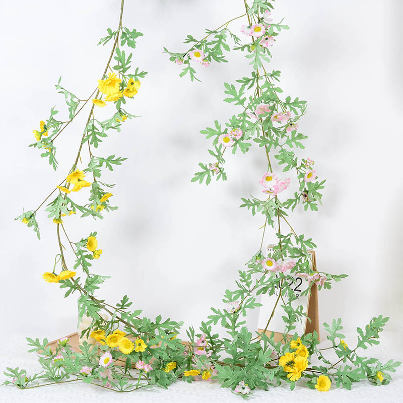 Enredaderas de flores artificiales, pequeñas enredaderas de margaritas, decoración de tuberías de techo, flores artificiales de girasol, flores de seda al por mayor
