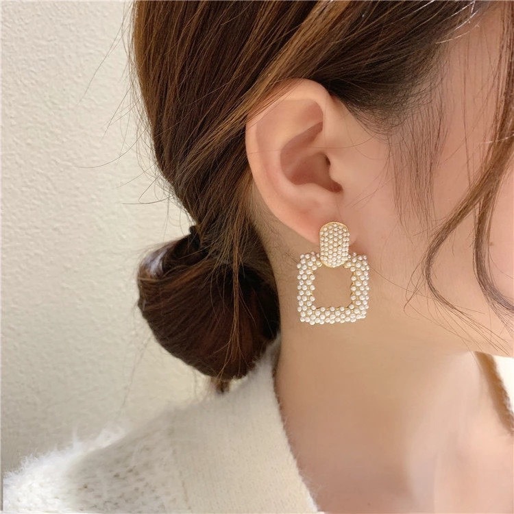 1 Pair Elegant Square Plating Inlay Alloy Pearl Drop Earrings display picture 4
