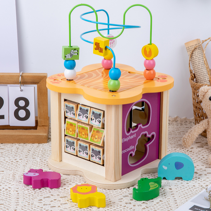 Caja de tesoro de juego de cuentas de cuatro lados multifuncional de madera para niños juguetes educativos de educación temprana a juego con forma infantil