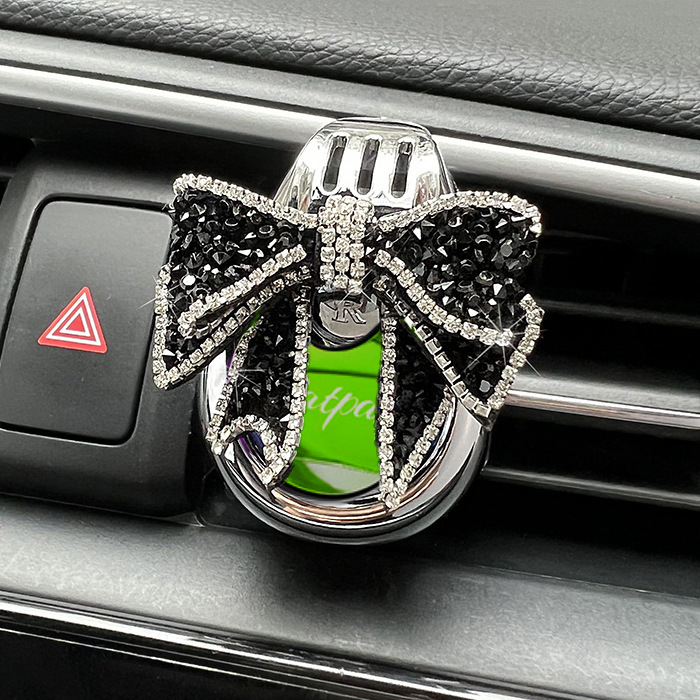 Perfumes de automóviles aromáticos aire acondicionado ventilación perfumes duraderos artículos de decoración de automóviles adornos para hombres y mujeres