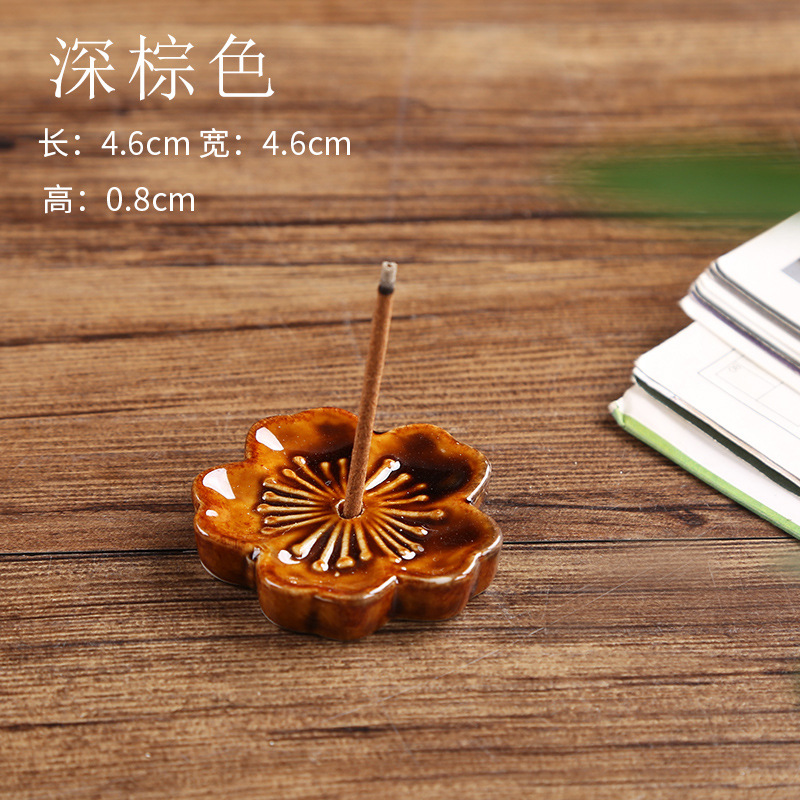Dark brown (046 Sakura Incense)