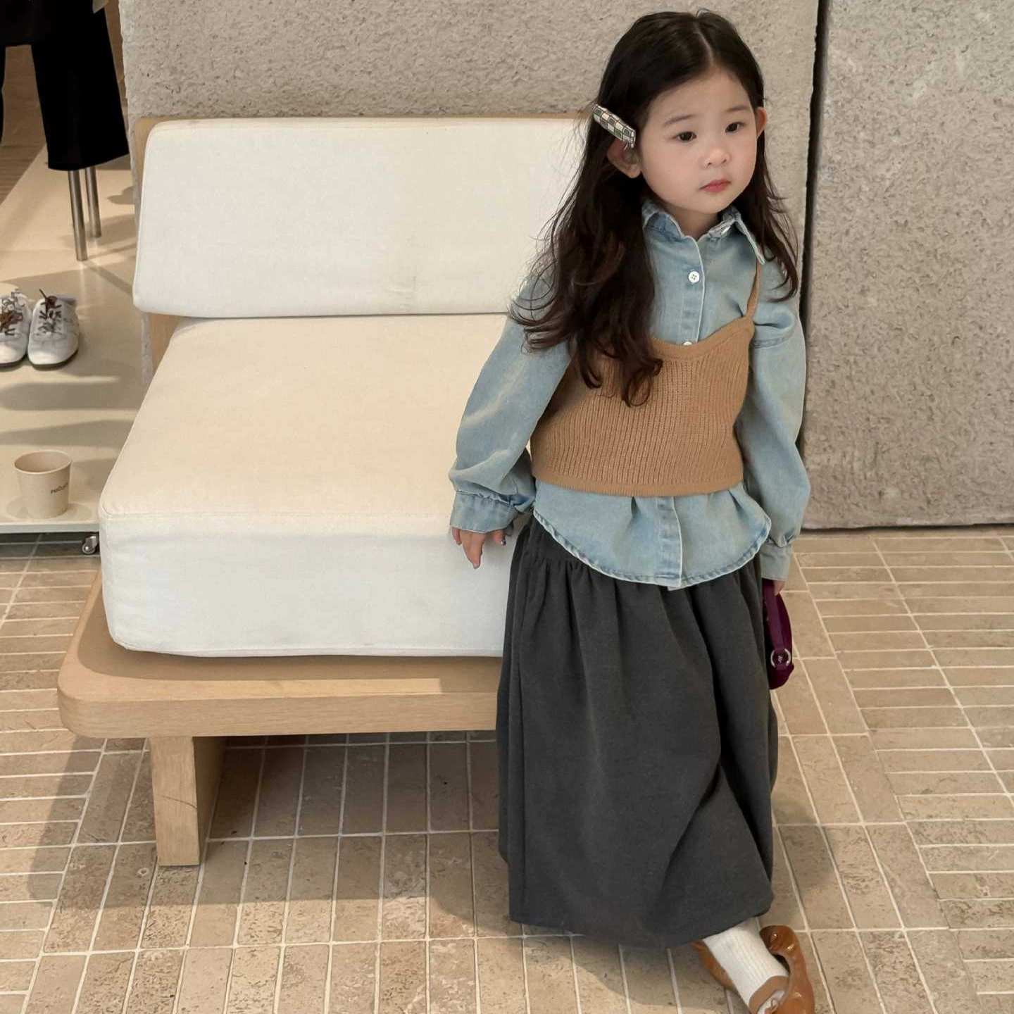 2025秋季新款童装 韩版童装 女童时尚毛衣吊带+牛仔衬衫牛仔2件套