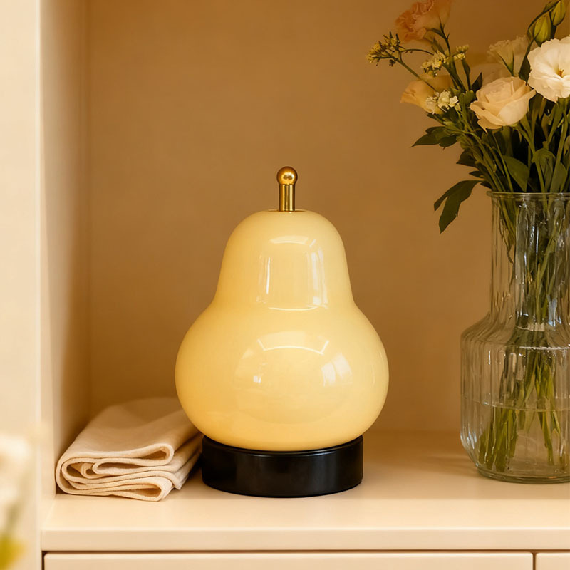Gourd-Shaped Glass Table Lamp with Black and Gold Color Contrast, Nordic Niche Art, Bedroom Bedside Ambient Light, Designer Model