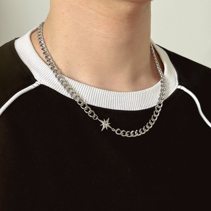 2024 New Arm Star Necklace Men's Trendy Light Luxury Niche Design Sense Hip-Hop Style Couple Men's and Women's Collarbone Chain