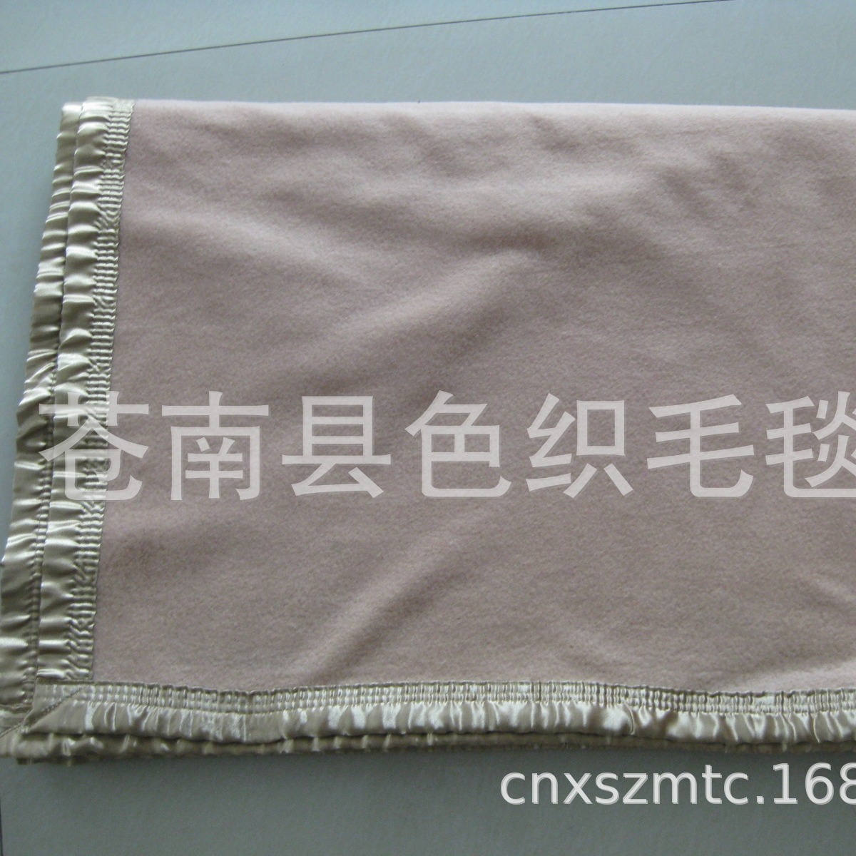 工厂直销100%涤纶双面绒学校学生用毛毯宾馆毯军毯羊毛毯150X200