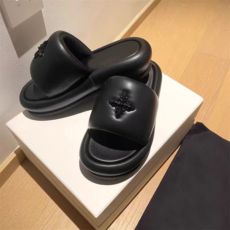 SM Flower Classic Leather Outerwear Strap 2024 Summer New Women's Slippers Thick Bottom Cross_voghion.com