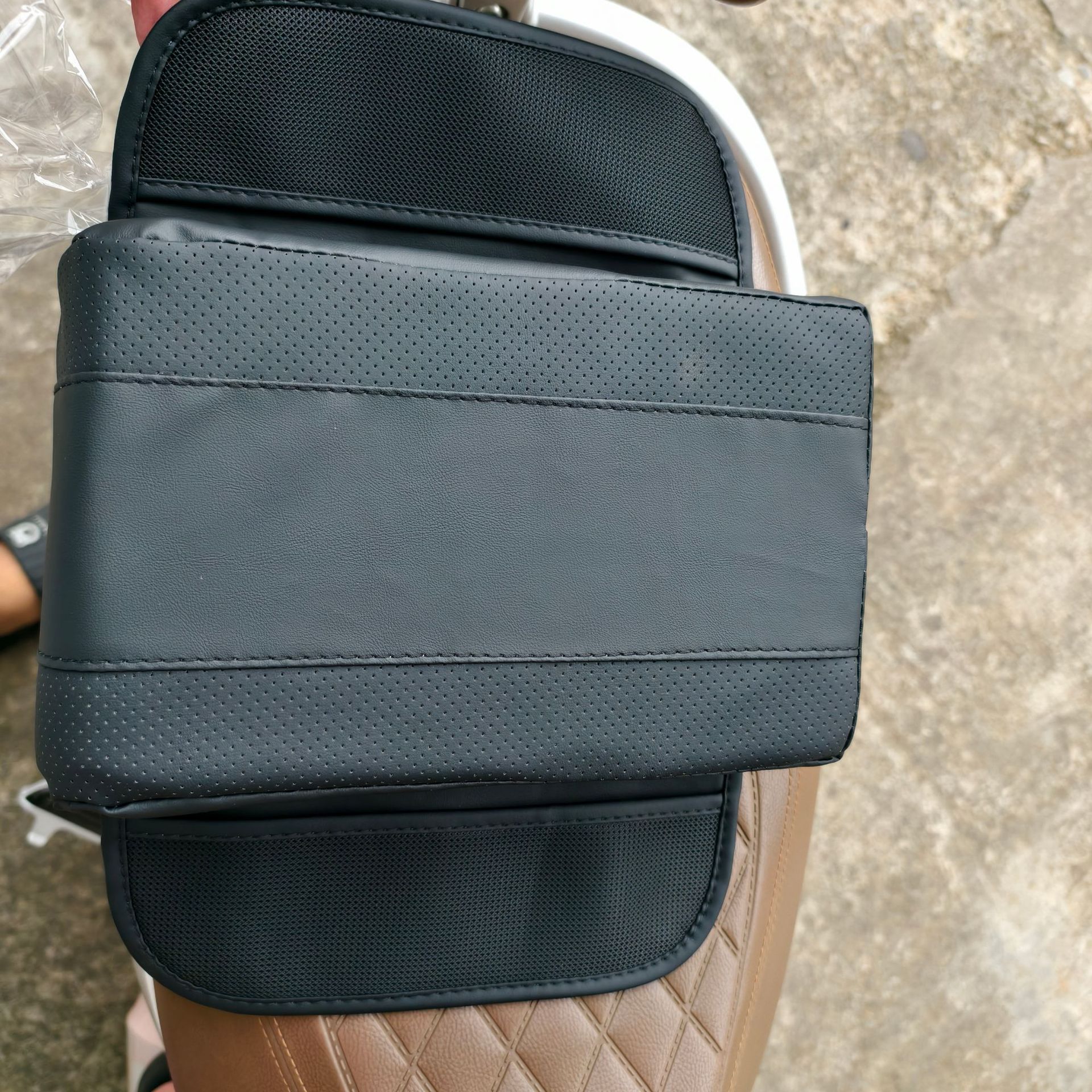 Car Armrest Box Memory Sponge Booster Pad Plus Storage Bag Car Armrest Pad Bag Interior Modification for All Seasons