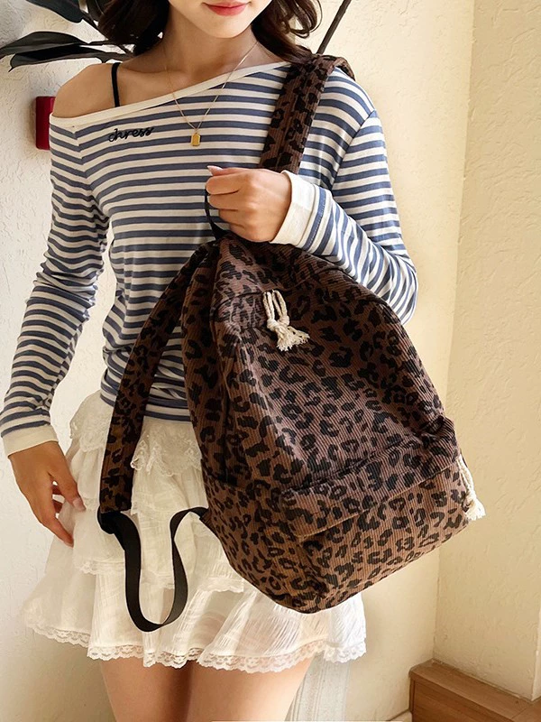 Backpack, universal trend high quality retro capacious bag