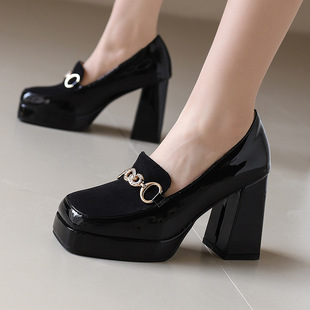 33-50�W�����Q�羳��aŮʿ��Ь���ٿڷ�ˮ̨�ָ��пڵ͎�ЬH619