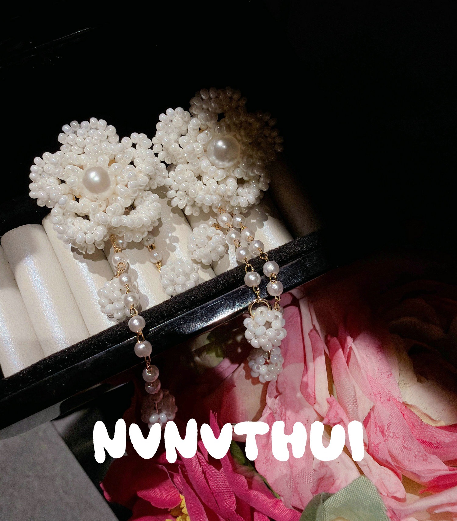3753QIP [woven] rice bead flower earrings ~ no box