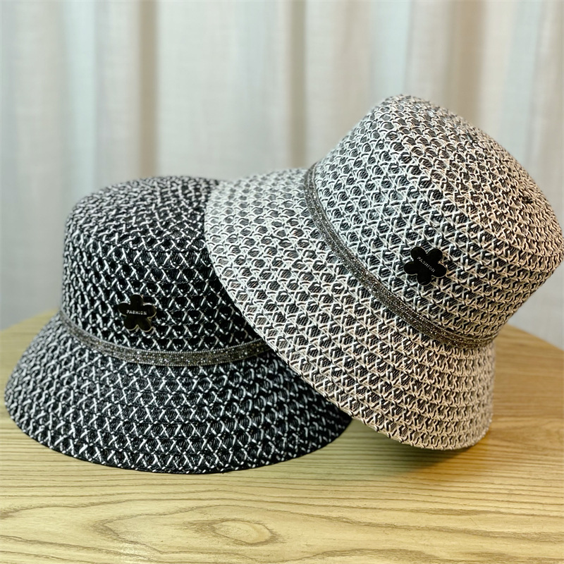 Neuer Wasser-Diamant-Buchstabe-Wassereimer-Fischerhut Strohhut Frühlings- und Sommerausflüge für Kinder Sonnenschirm Japanisches Netz Rot Schwarz Topfhut Flut_voghion.com