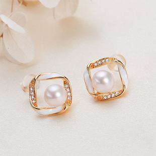 Pearl earrings wholesale S925 tremella pin earrings High sense temperament freshwater pearl earrings earrings earrings women