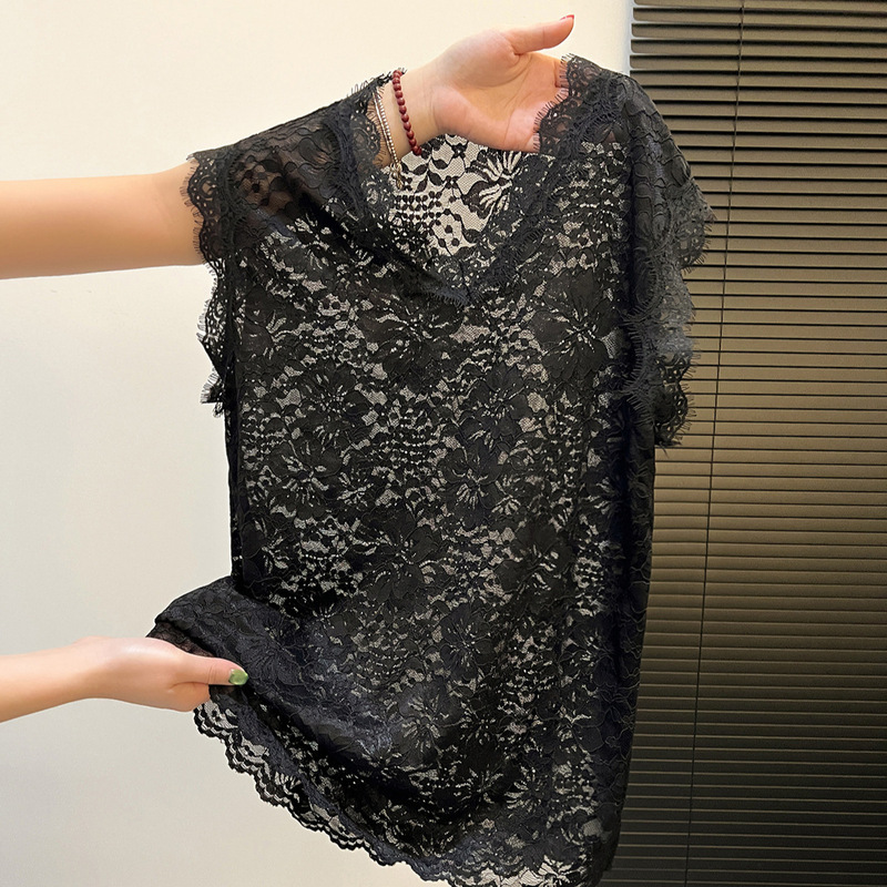 Hollow-Out Sheer Lace Tank Top, Super Stylish, Mid-Length, Hip-Covering, Slimming, Versatile Sleeveless T-Shirt for Women Hollow-Out Sheer Lace Tank Top, Super Stylish, Mid-Length, Hip-Covering, Slimming, Versatile Sleeveless T-Shirt for Women