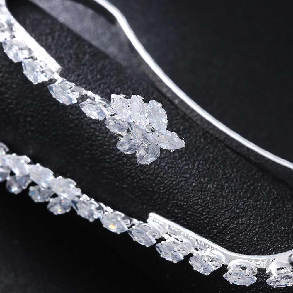 Cruz-frontera nueva pulsera de circón Europea y Americana novia de lujo pulsera abierta temperamento accesorios pulsera femenina