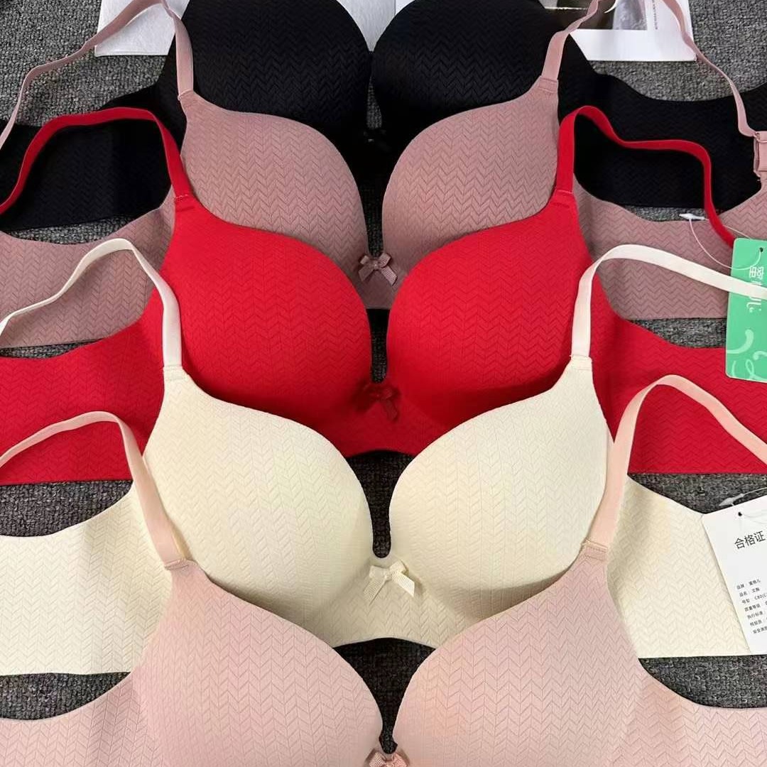 Nuevo brillante de verano sin marcas cómodas copas gruesas ropa interior sexy desnuda sensación de bra contra el pecho bra anti-prolapso