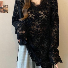 法式镂空长袖女秋冬V领罩衫中长款上衣气质提花蕾丝钩花打底衫潮