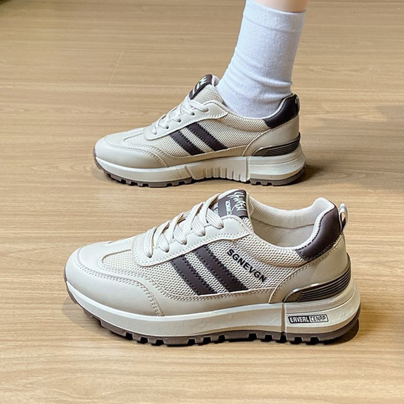 Zapatos deportivos de mujer 2025 nueva primavera ligera con suela suave no cansada zapatos Gump con suela gruesa zapatos de viaje universal