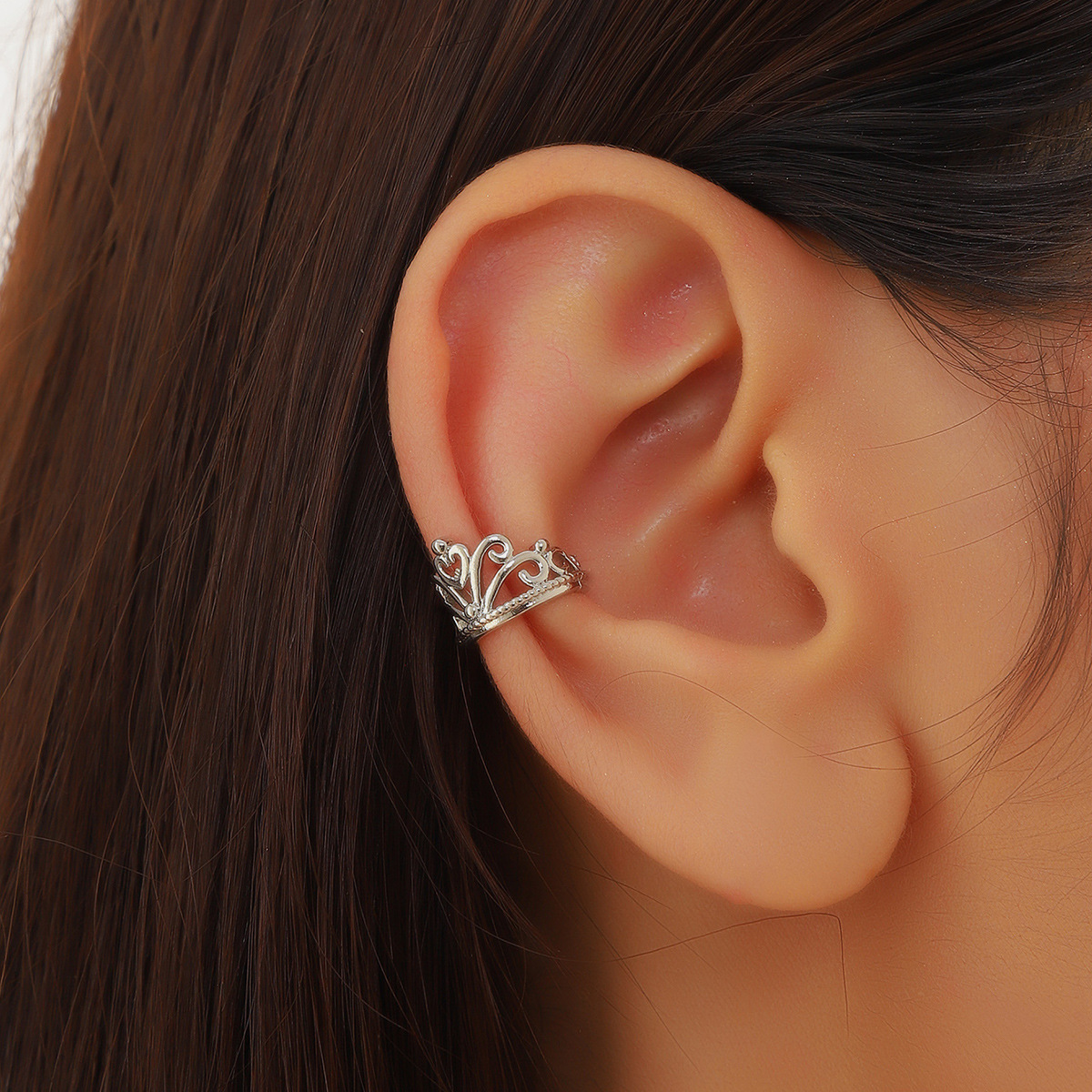 Nuevo estilo coreano corona en forma de U clip para la oreja sin orejas perforadas joyería para la oreja de mujer en forma de corazón clip indoloro en forma de corazón hebilla para la oreja sin agujeros