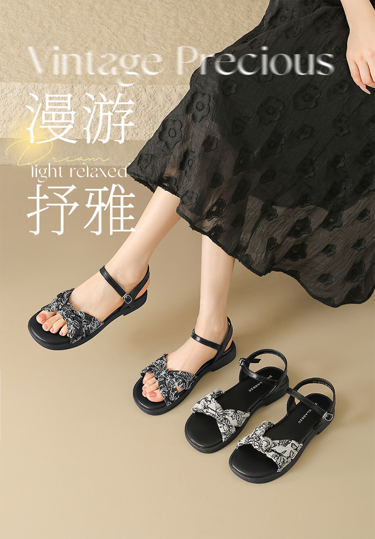 Sandal nữ quai ngang cổ điển họa tiết hoa, đế dày tăng chiều cao — AY373 Đen chi tiết 3