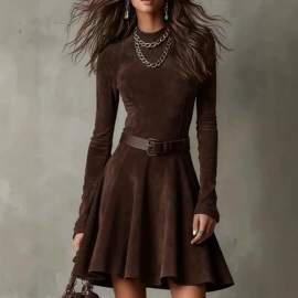 连衣裙;时尚休闲套装;小西装