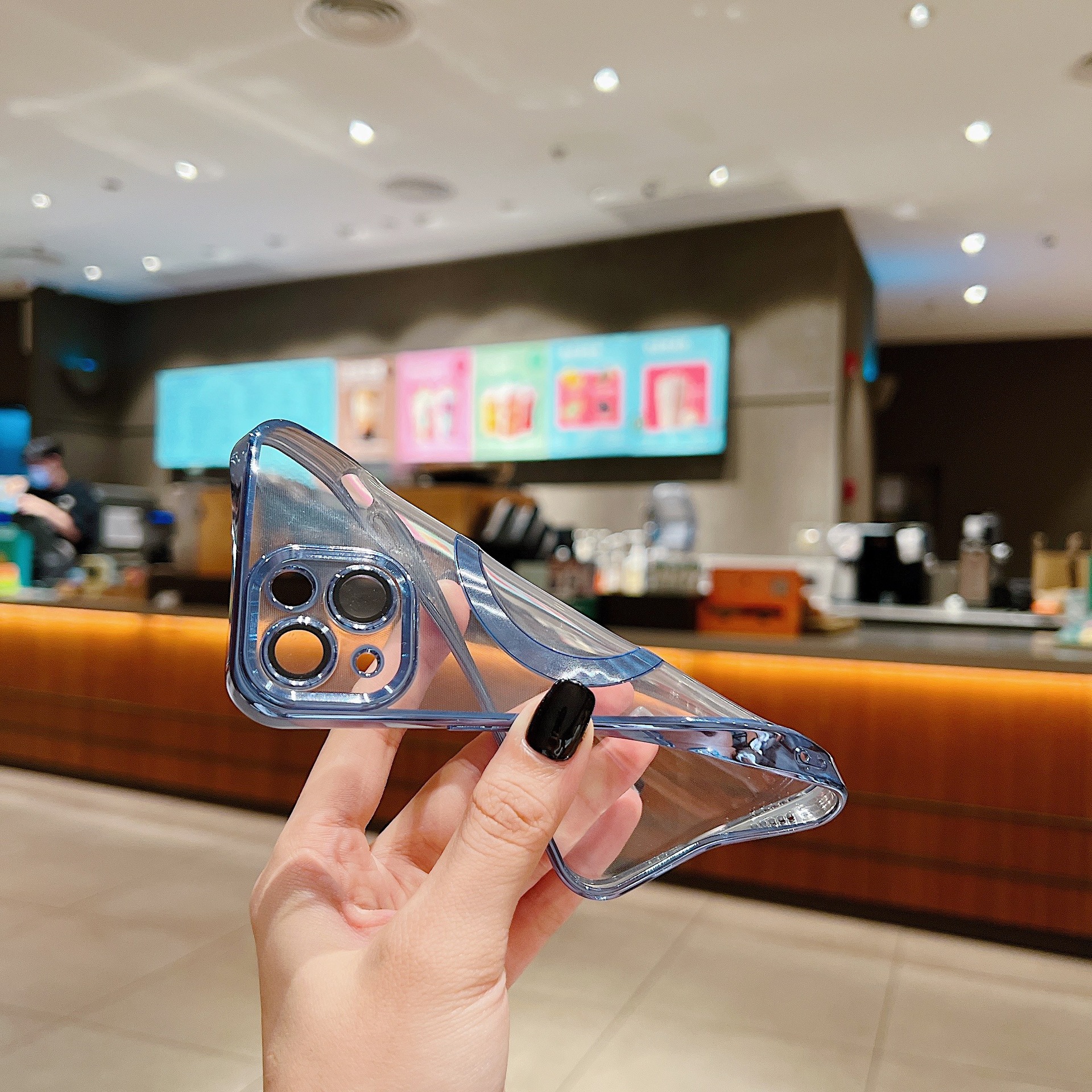 TechGlobe TechGlobe Custodia morbida glitterata con ricarica wireless magnetica per iPhone 17 Pro Max 16_voghion.com