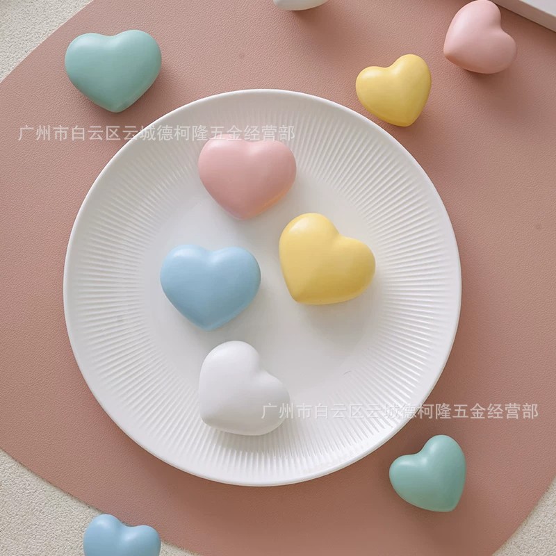 马卡龙彩色陶瓷拉手儿童房可爱衣柜门橱柜抽屉莫兰迪粉蓝色小拉手