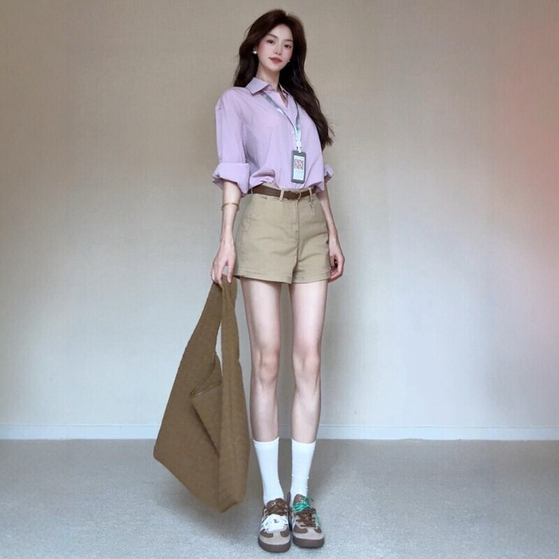Simple Khaki Denim Shorts for Women, New Summer Style, Elegant Old Money Style Pants, Loose Brown Hot Pants Simple Khaki Denim Shorts for Women, New Summer Style, Elegant Old Money Style Pants, Loose Brown Hot Pants