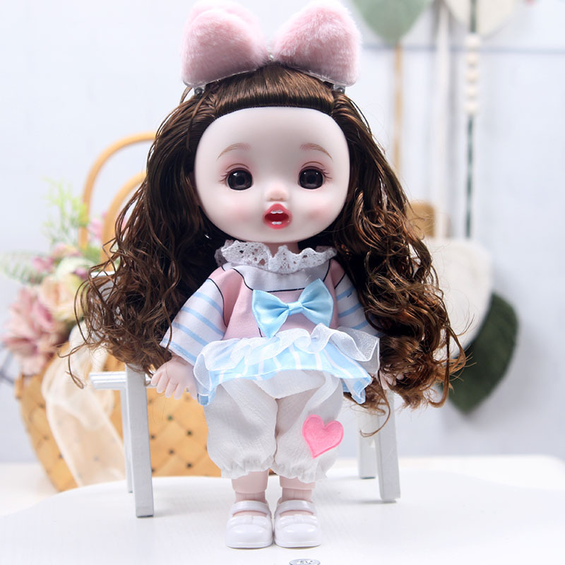 Venta al por mayor 22cm comercio exterior nuevo estilo venta caliente leche linda muñeca de vinilo linda princesa niña jugar a la casa juguetes