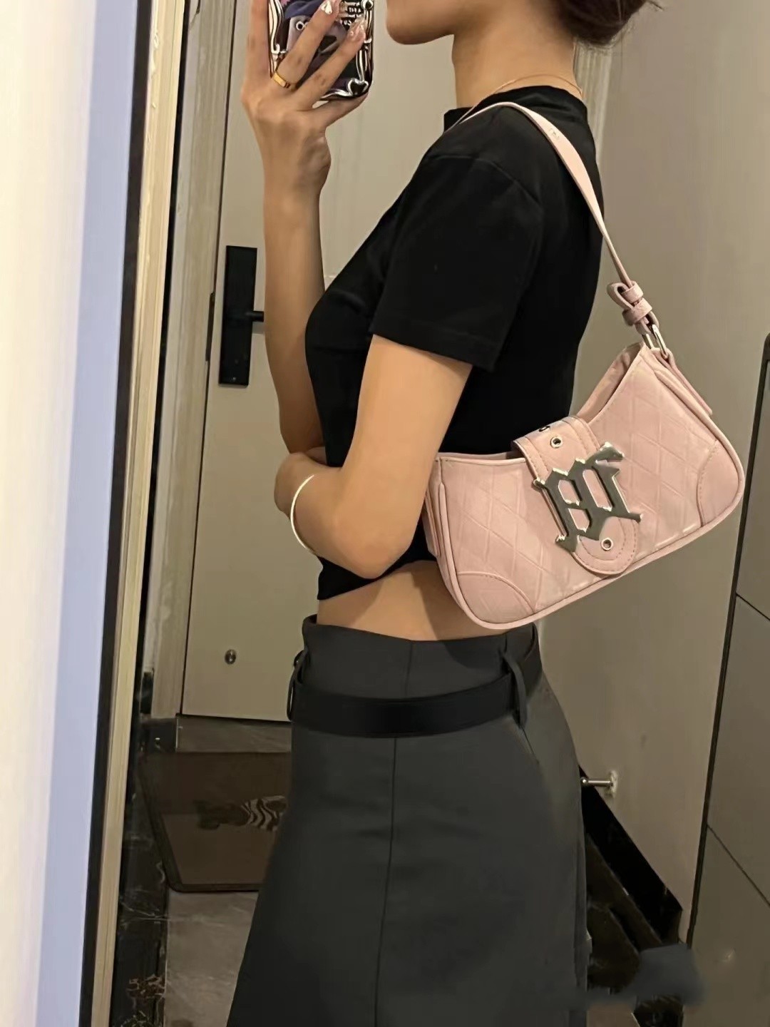Bolsa tiracolo para mulher, mala de ombro elegante e texturada_voghion.com