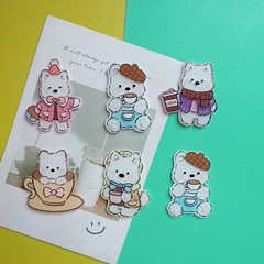 レトロな漫画の西高地の子犬のパッチの甘いかわいいアクリルの髪飾りのおもちゃの穴の靴の材料