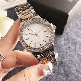 手表新款百搭职场小巧精致小表盘手表女外贸爆款贝母高级感女表