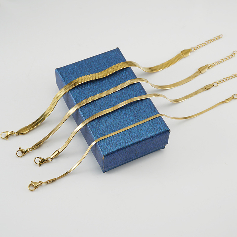 Daily Occasion 304 Stainless Steel Material Solid Color Pattern Fashion Solid Color 304 Stainless Steel 18K Gold Plated Titanium Steel Stainless Steel Bracelets In Bulk