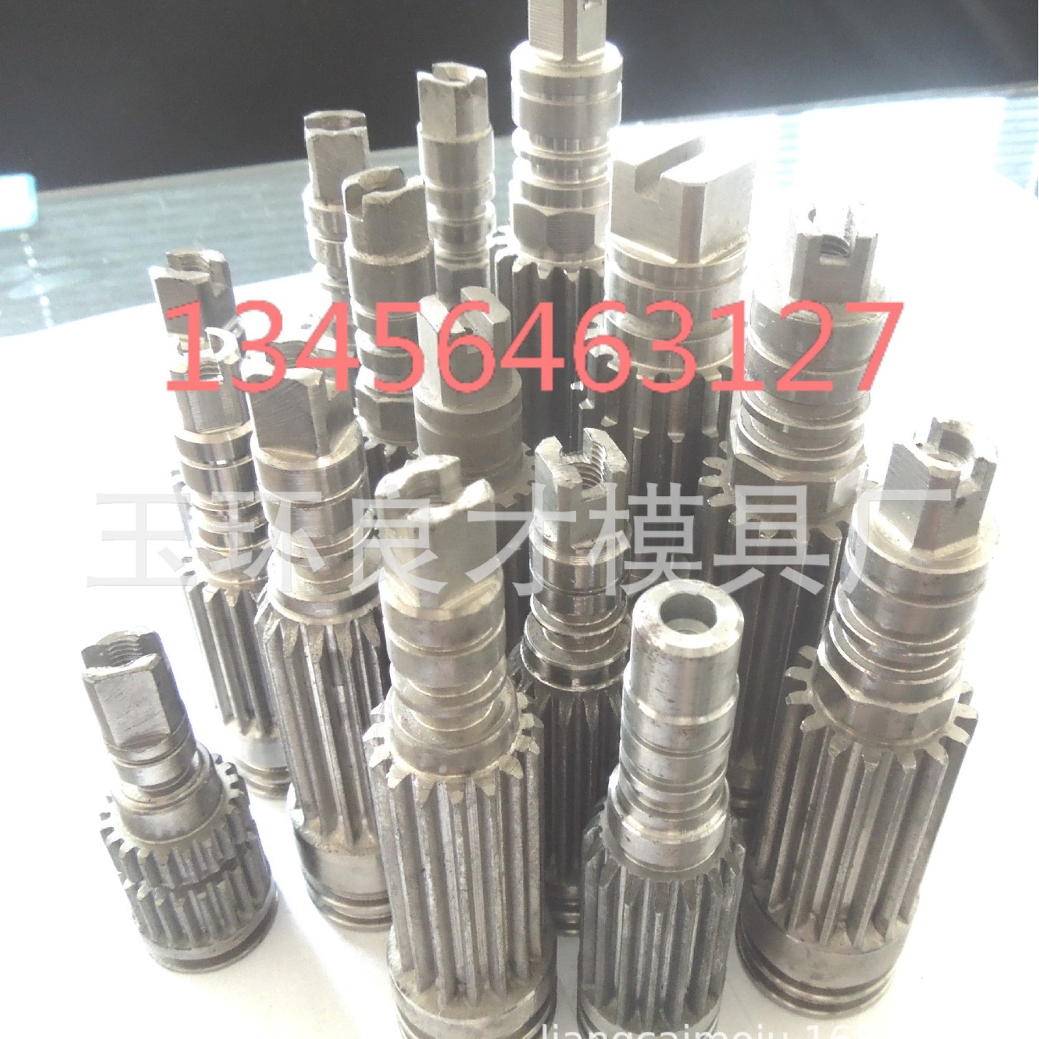 专业制造  冷挤压  模具  设计  加工  生产   各种  汽车零部件