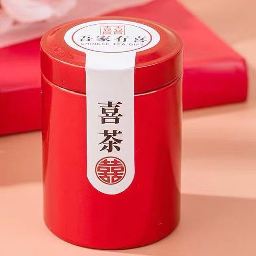 Da Hong Pao Mini Tea Gift Jar 5g Bagged Oolong Wedding Favor for Bridesmaids and Guests in use