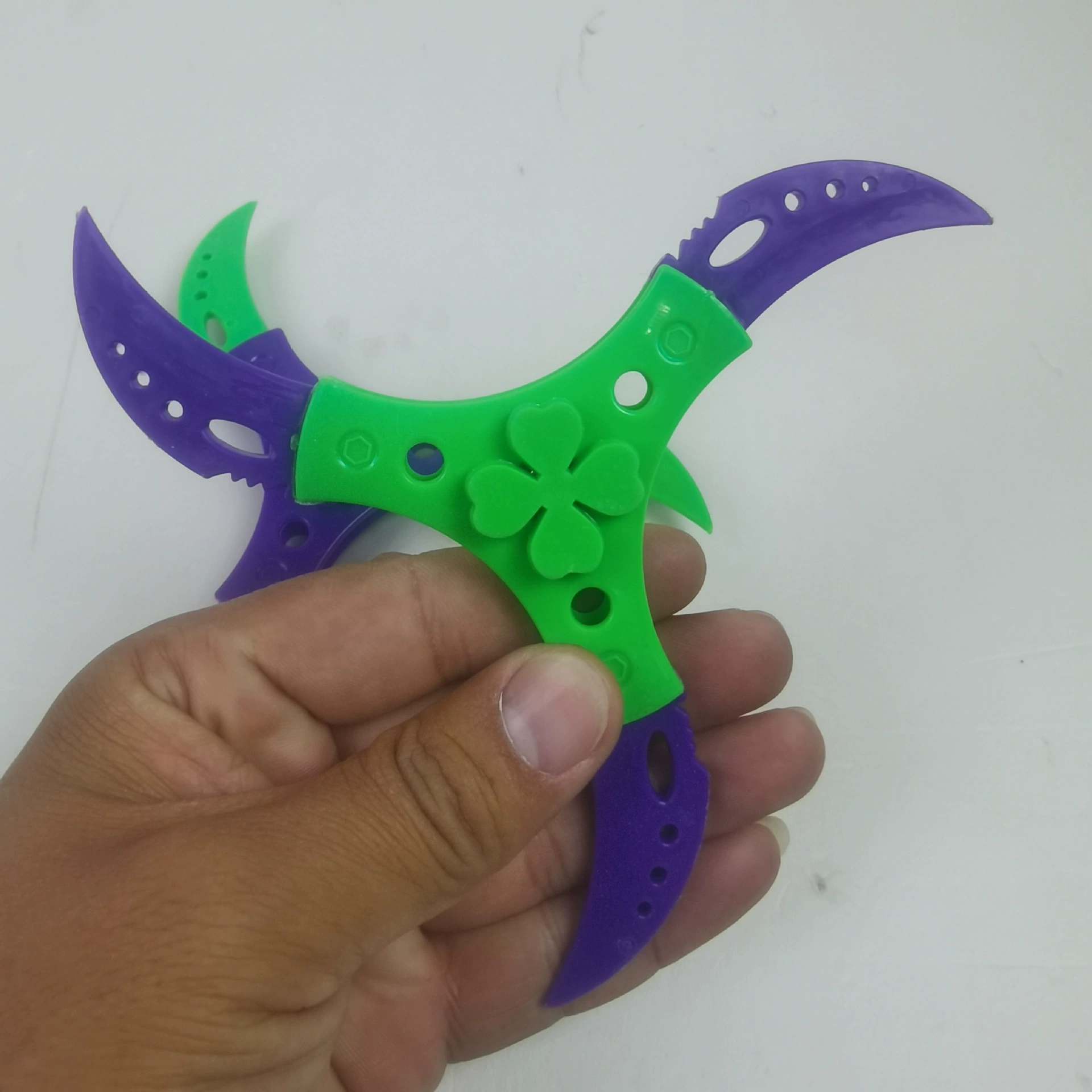 Беседа Интернет Знаменитости Декомпрессия Редис Кончик пальцев гироскоп Игрушка Редис Нож Удобный Декомпрессионный Артефакт Редис Летающий нож Гироскоп