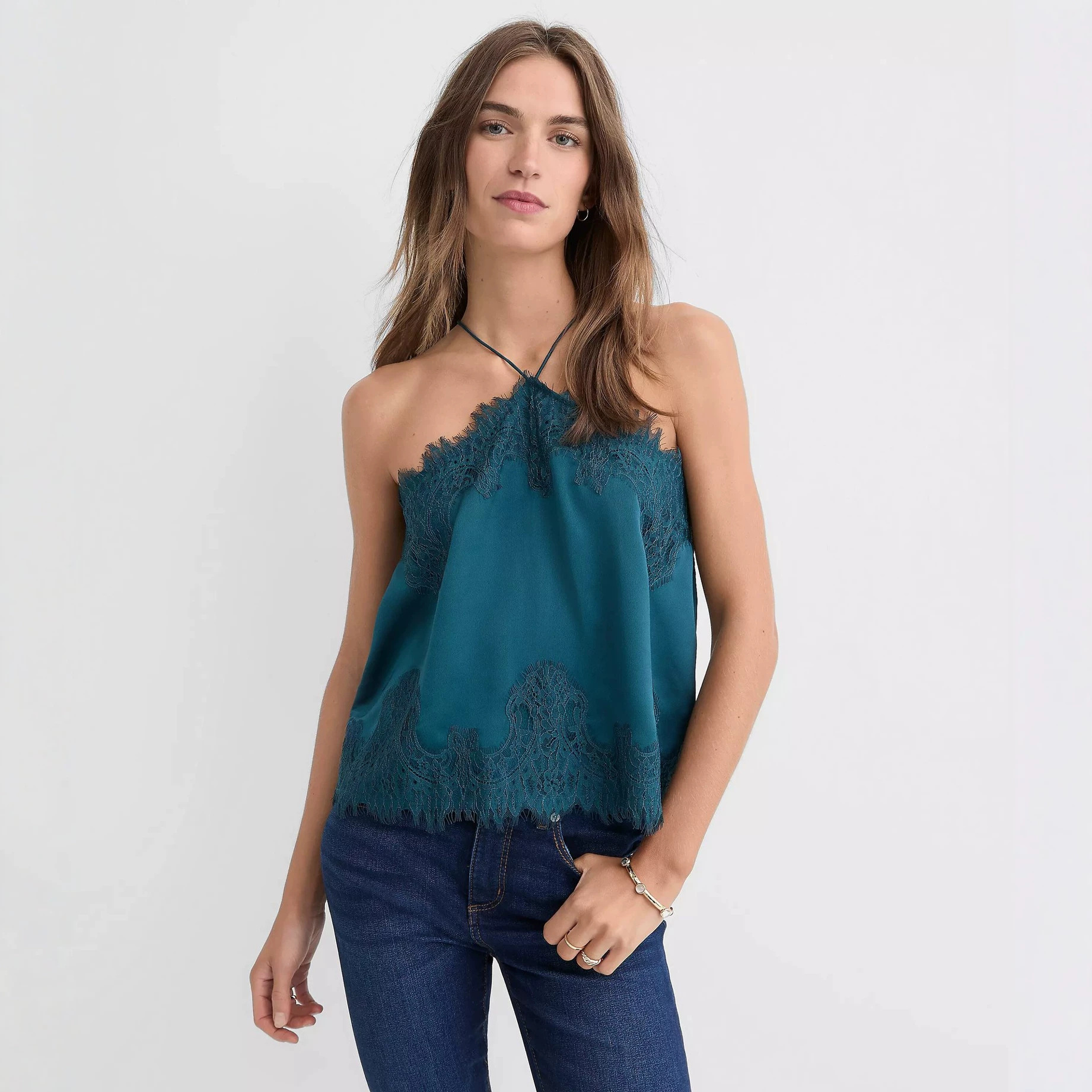 Cross-border summer satin halter neck camisole for women with eyelash lace splicing, back slit, and inner tank top