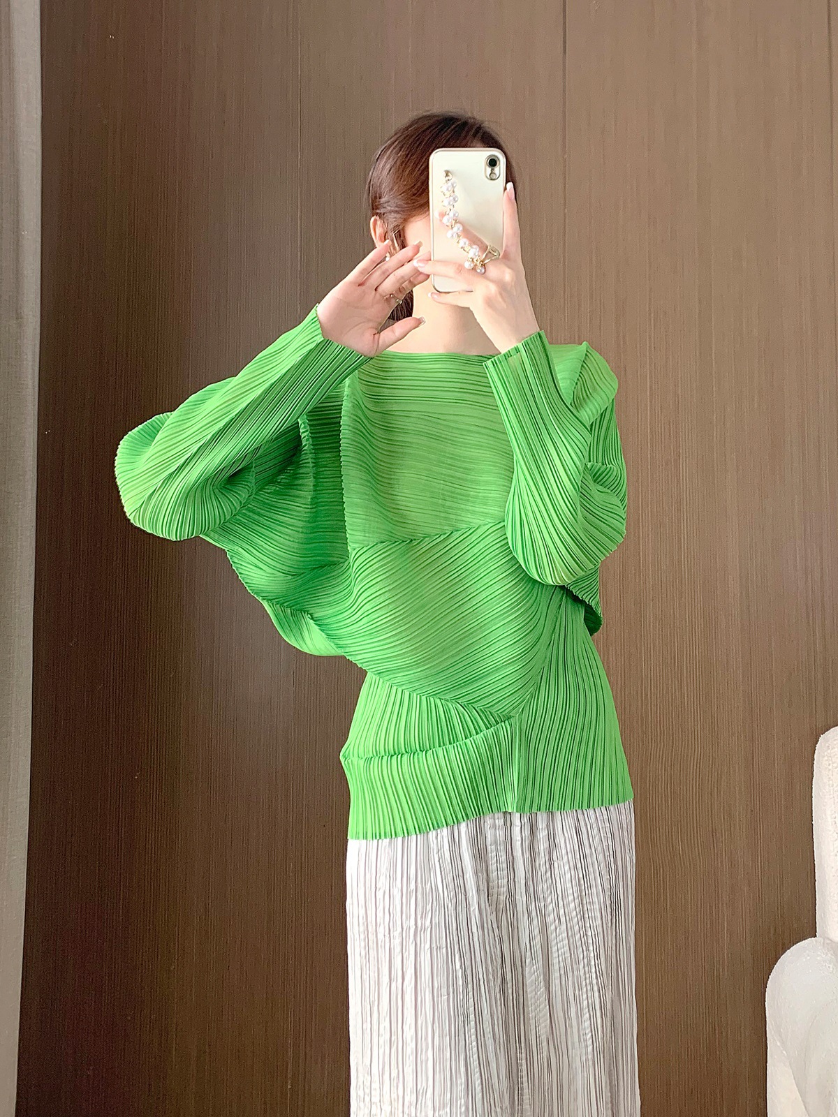 Top plisado Miyake para mujer, camiseta de manga larga con diseño irregular de nicho, muy vendida, moderna en Instagram.