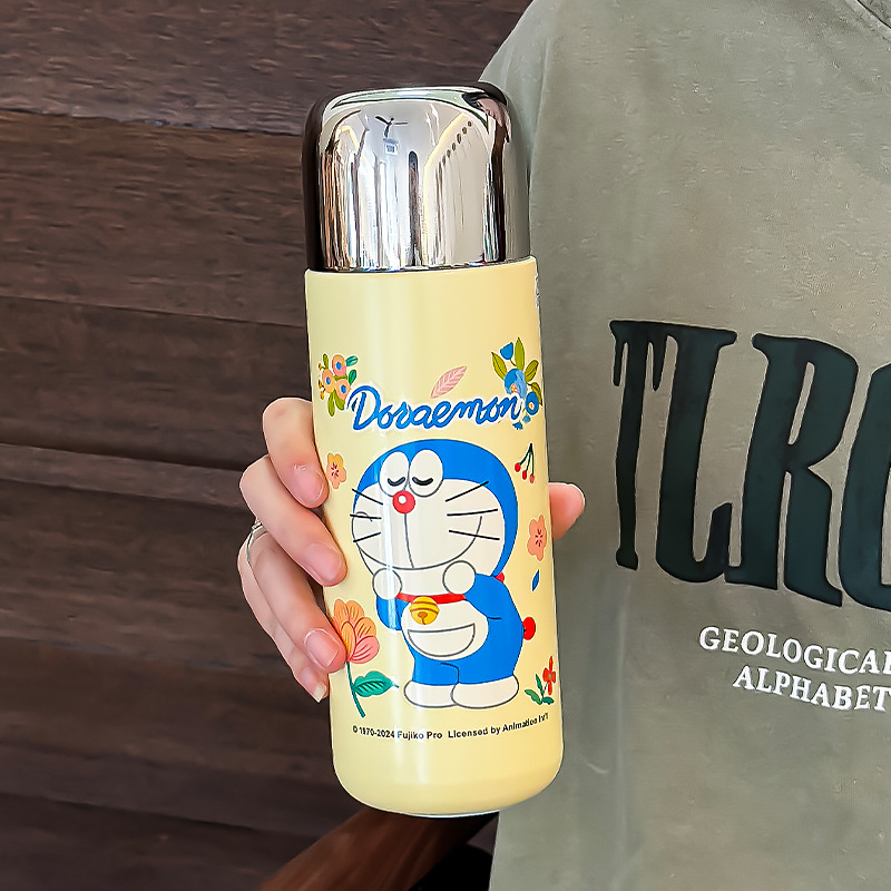 Doraemon 2024 nueva taza de agua de alta calidad de acero inoxidable taza de dibujos animados de estudiantes lindos taza de paja