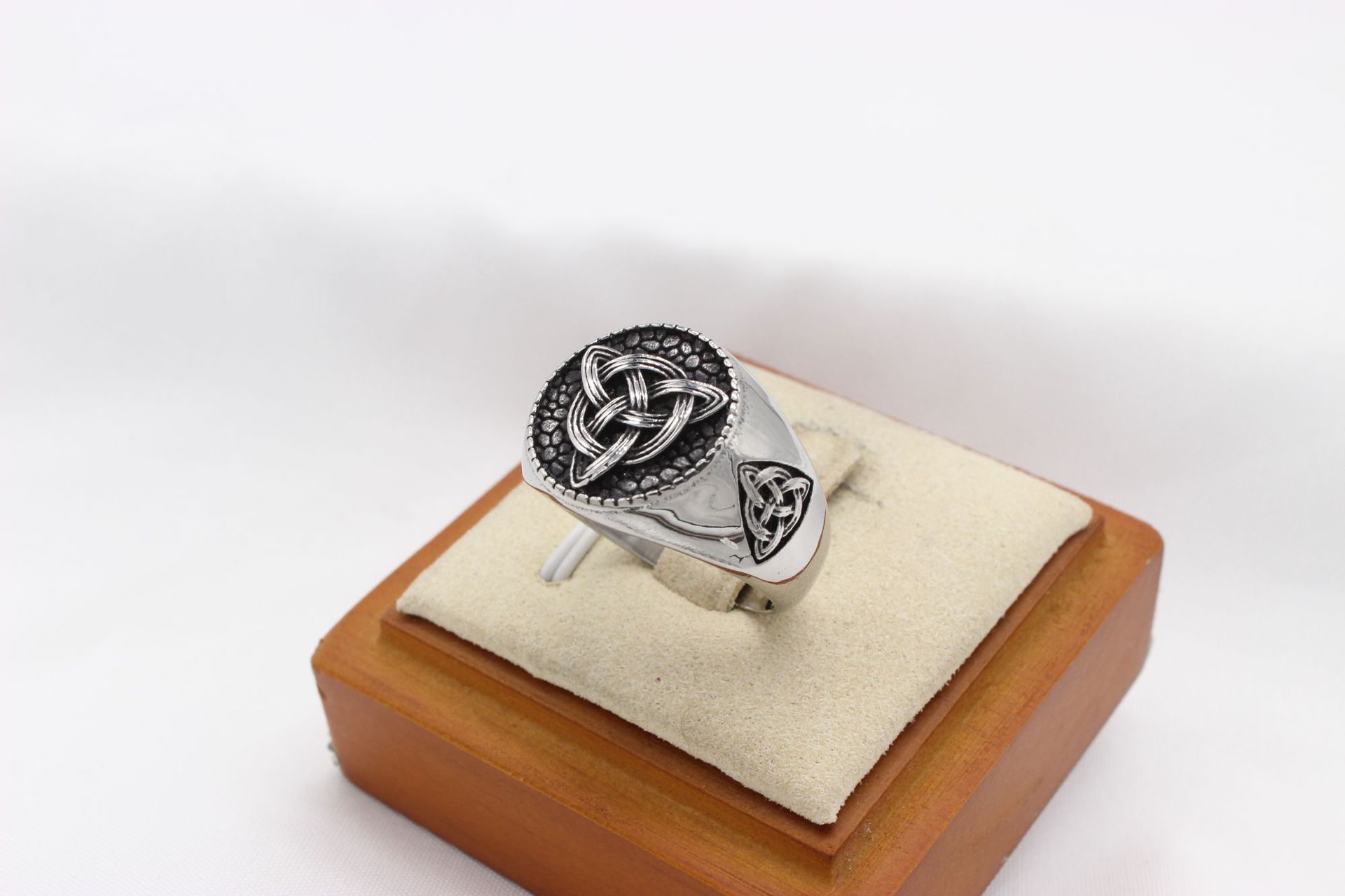 Men's Gender Retro Classic Style Geometric Titanium Steel Men's Rings