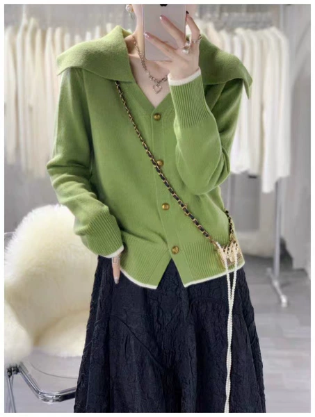 Fruit green