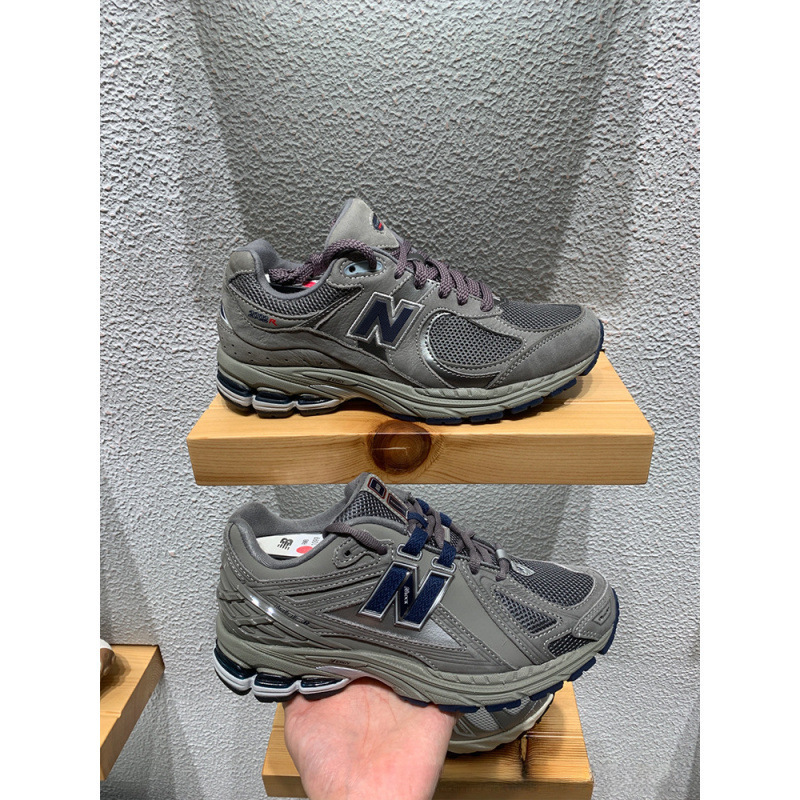 Putian Pure Original Men's and Women's Retro Running Shoes Nb2002R Breathable Cushioning Dad Shoes Easiest for Match Sports Shoes