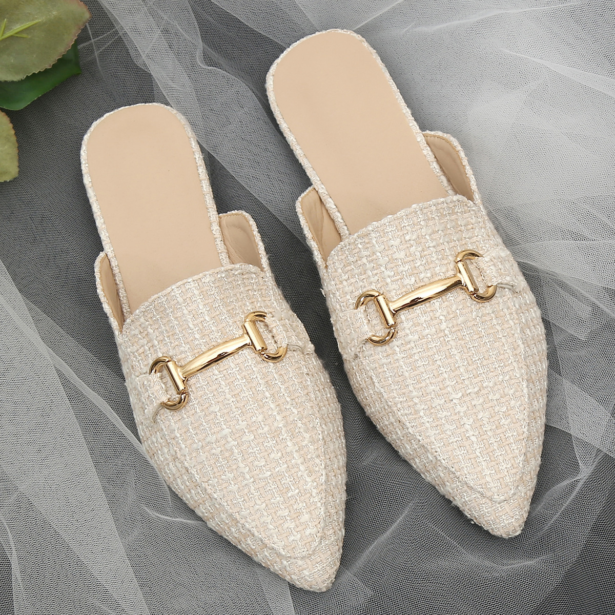 Grenzüberschreitender Sommer, kleiner Duft, modische Damen-Einzelschuhe mit flachem Boden, spitzer Zehenbereich, leerer Baotou-Half-Drag-Außenhandel_voghion.com