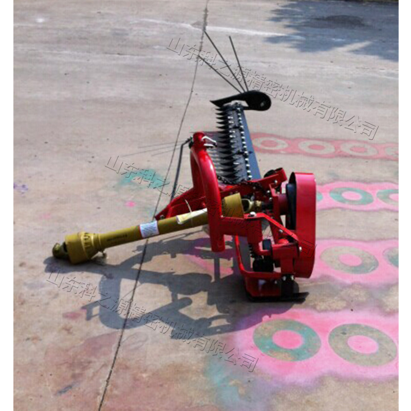 草场除草机 四轮拖拉机后置悬挂往复式割草机 偏置式驱动打草机