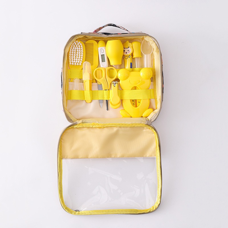 Cuidado de bebé 13 piezas set cepillo de peinado de uñas tijeras de nariz limpieza diaria bolsa de tela set portátil image 8