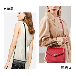 �����μ��ִ��玧б��������Ӻ�ɫ���I��Q�����Ƥ�����������