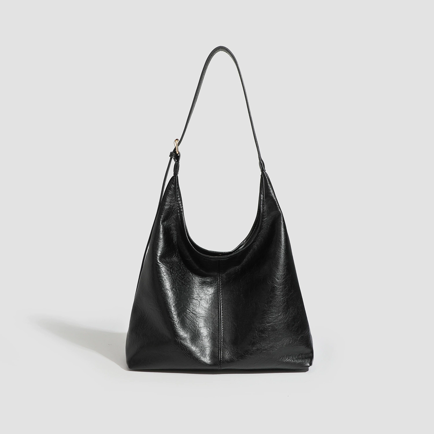 Small design capacious one-shoulder bag