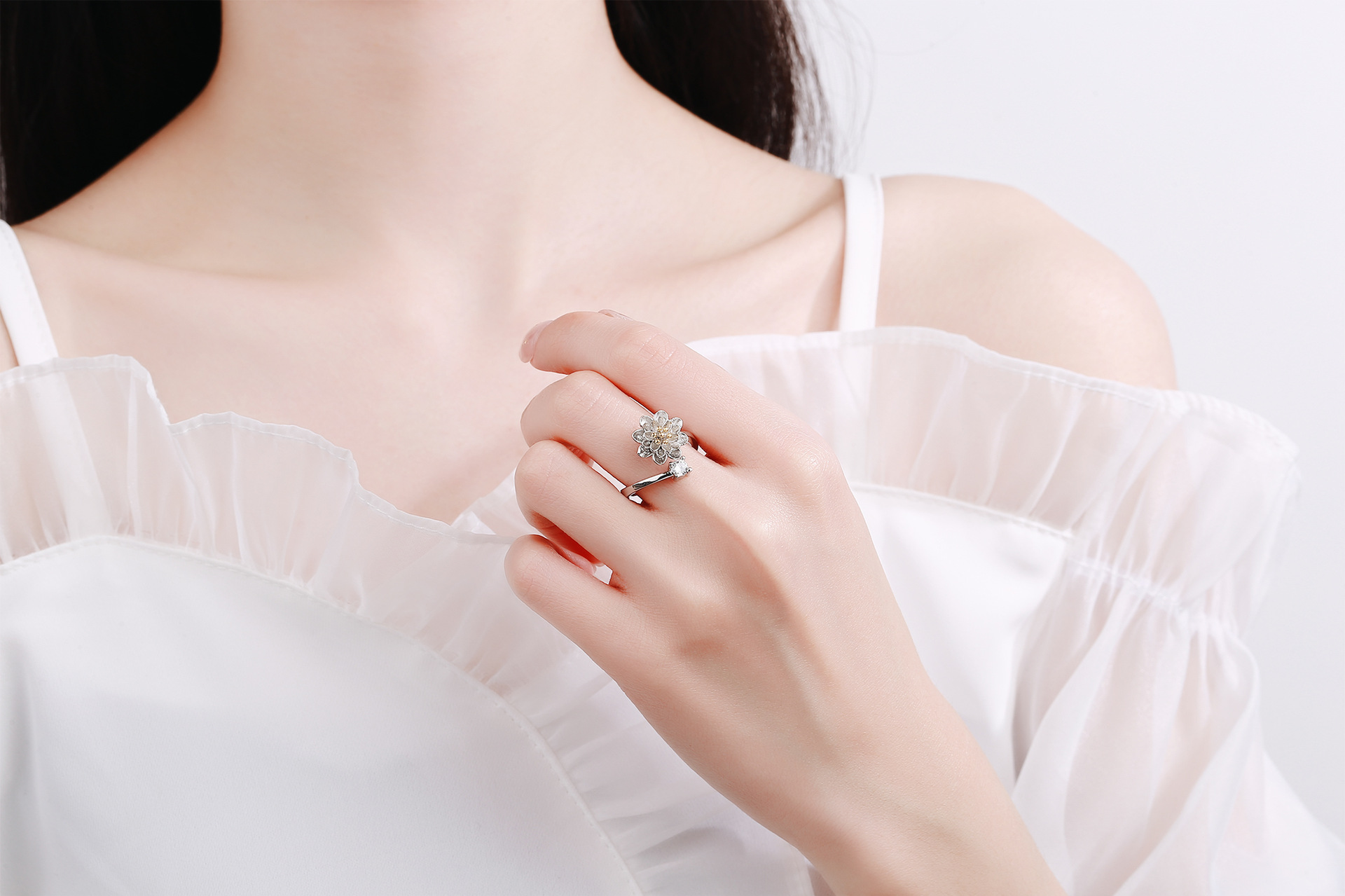 Fashion Star Moon Flower Metal Inlay Rhinestones Women's Rings display picture 5