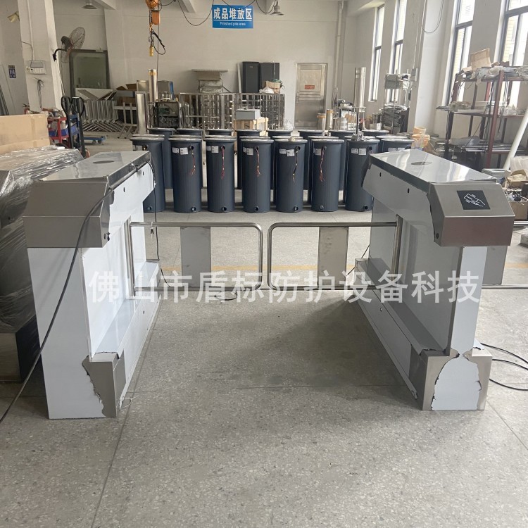 车站人员进出通行自动感应门禁不锈钢翼闸工厂应急通道自动挡闸机